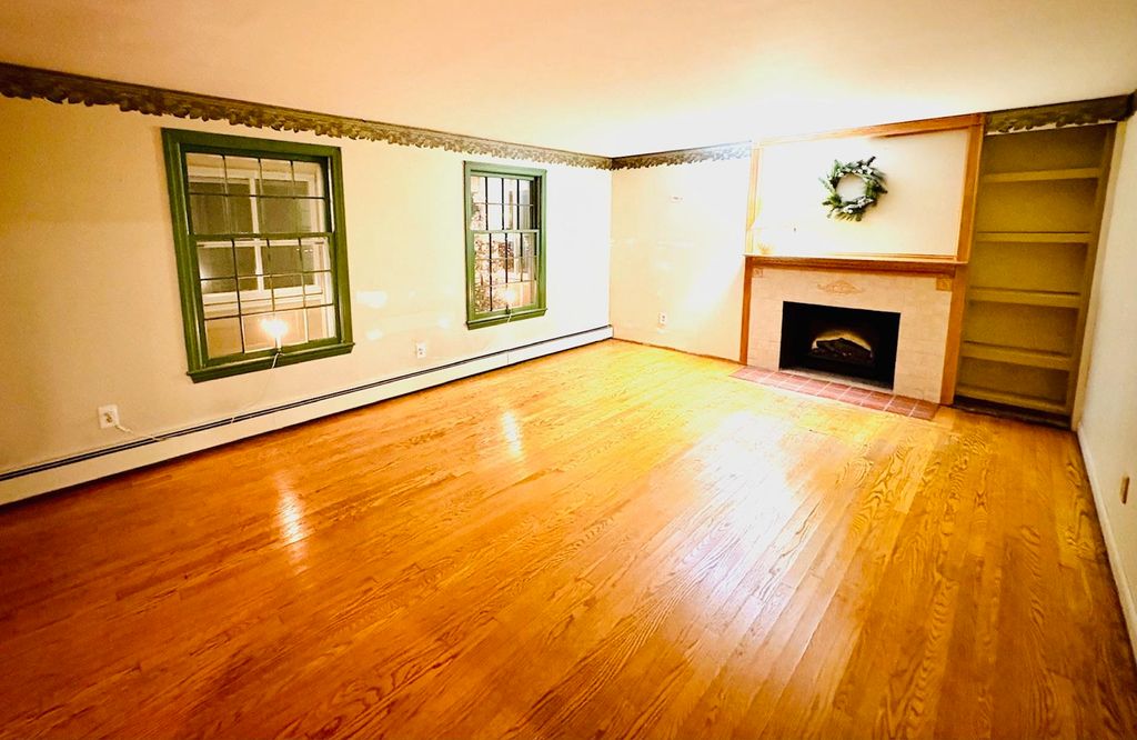 Photo of 20 Ashwood Avenue, Salem, NH 03079 (MLS # 5069606)