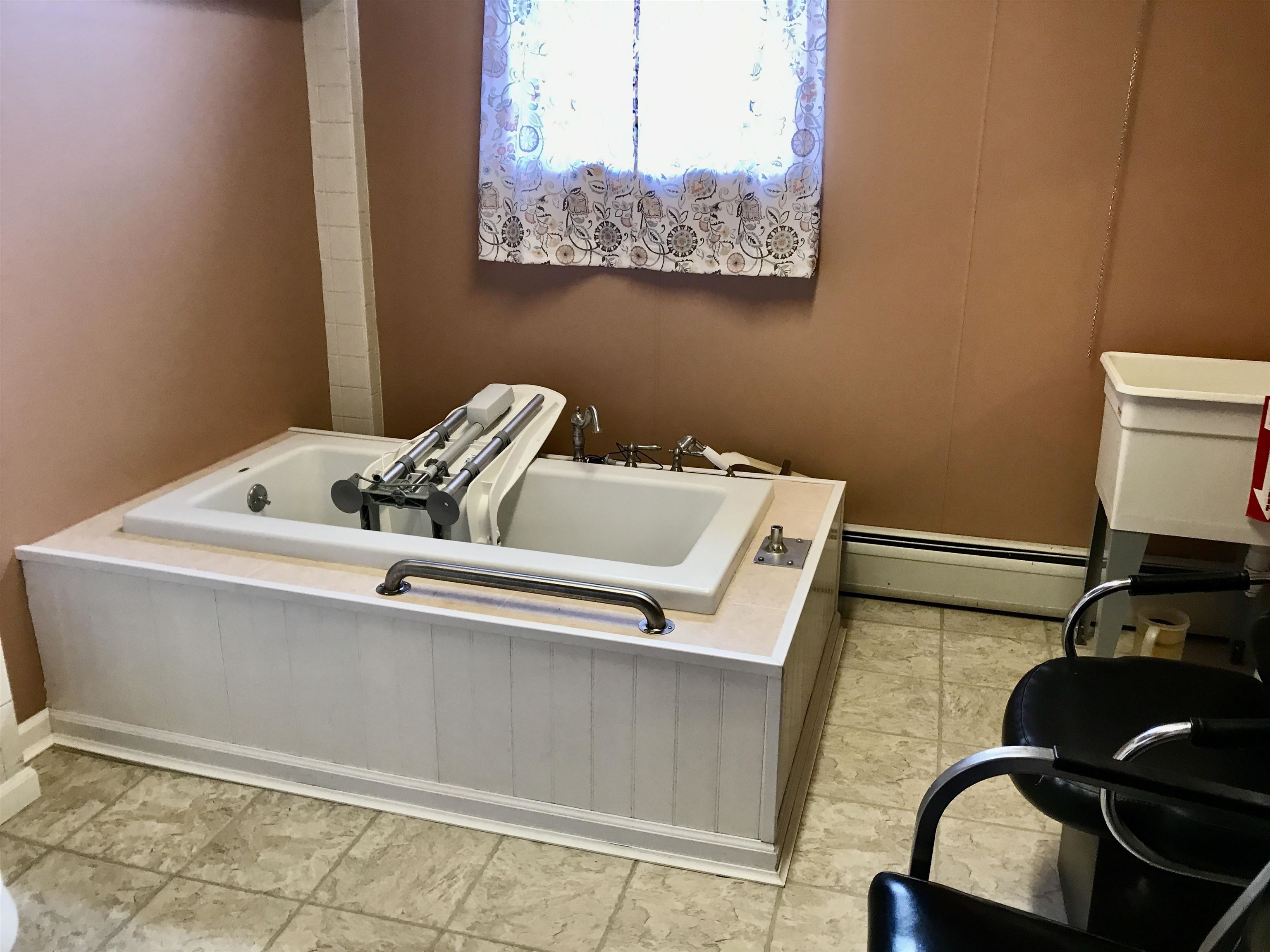 Manchester, New Hampshire 03104, United States, 25 Bedrooms Bedrooms, ,4 BathroomsBathrooms,Residential,Active,99601