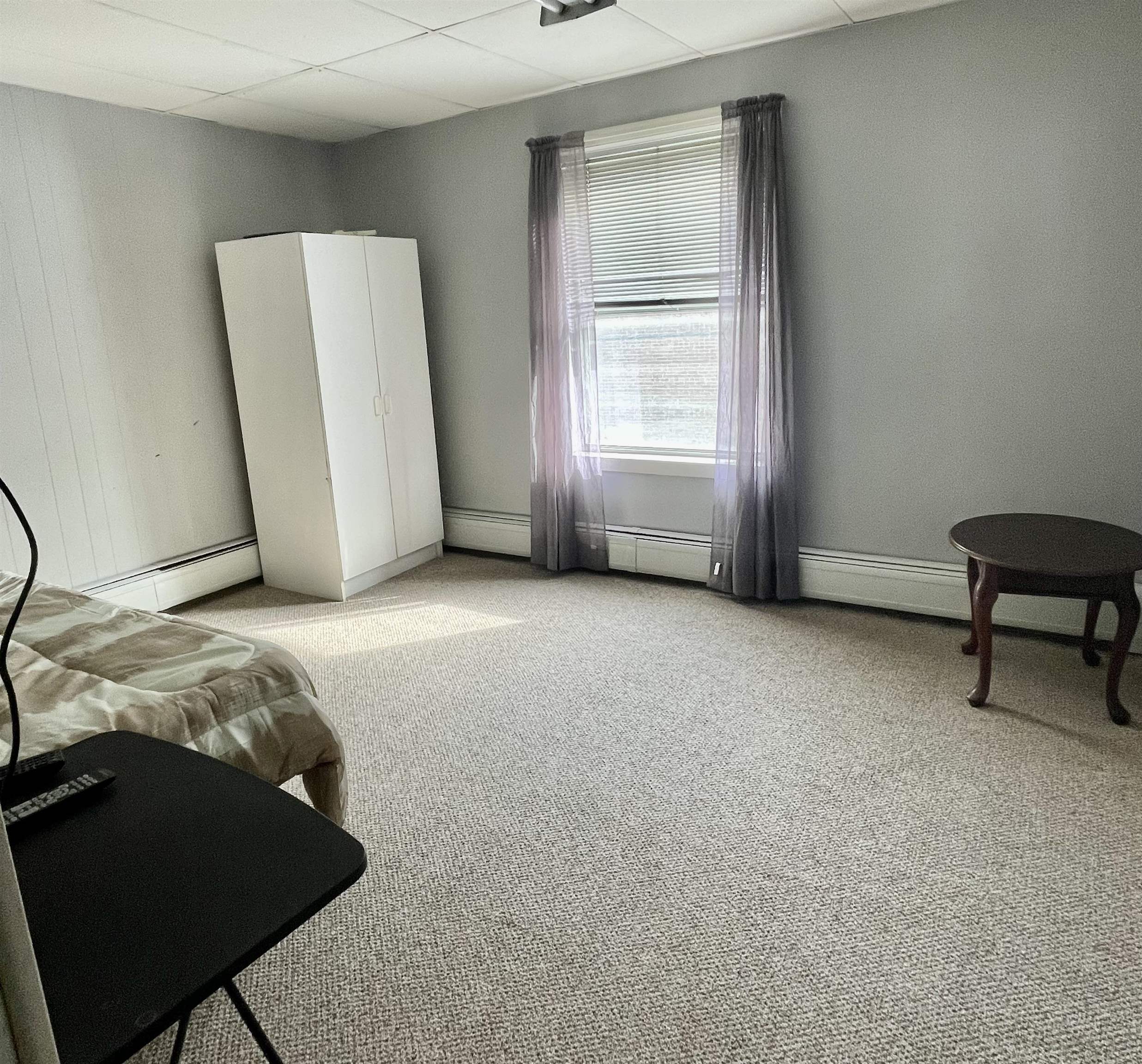 Manchester, New Hampshire 03104, United States, 25 Bedrooms Bedrooms, ,4 BathroomsBathrooms,Residential,Active,99601