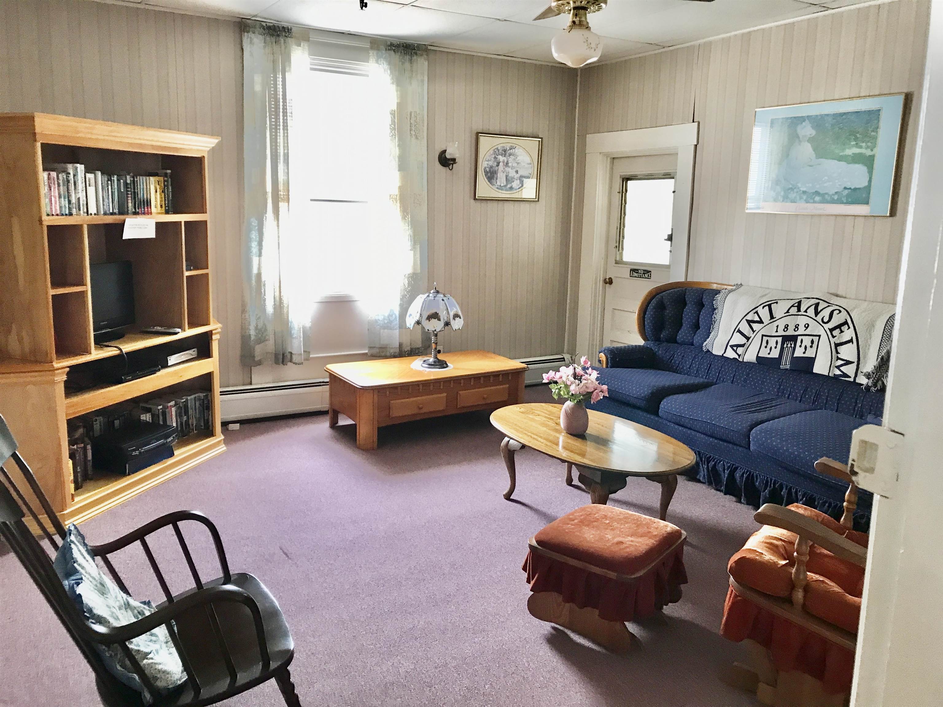 Manchester, New Hampshire 03104, United States, 25 Bedrooms Bedrooms, ,4 BathroomsBathrooms,Residential,Active,99601 Manchester, New Hampshire 03104, United States, 25 Bedrooms Bedrooms, ,4 BathroomsBathrooms,Residential,Active,99601