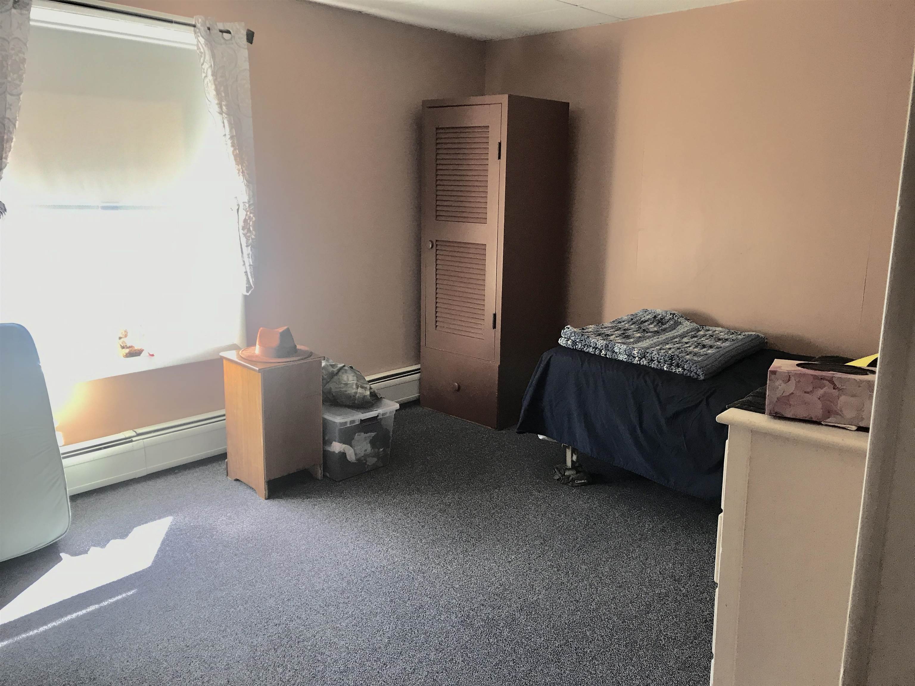 Manchester, New Hampshire 03104, United States, 25 Bedrooms Bedrooms, ,4 BathroomsBathrooms,Residential,Active,99601