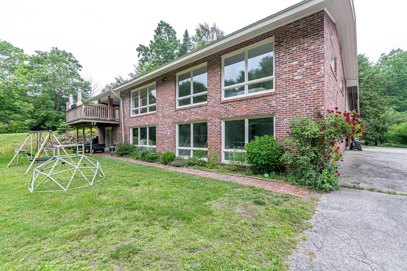 28 New Searles Road
