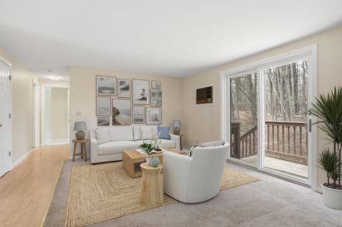 23 Old Stage Coach Road 8 Epping NH 03042