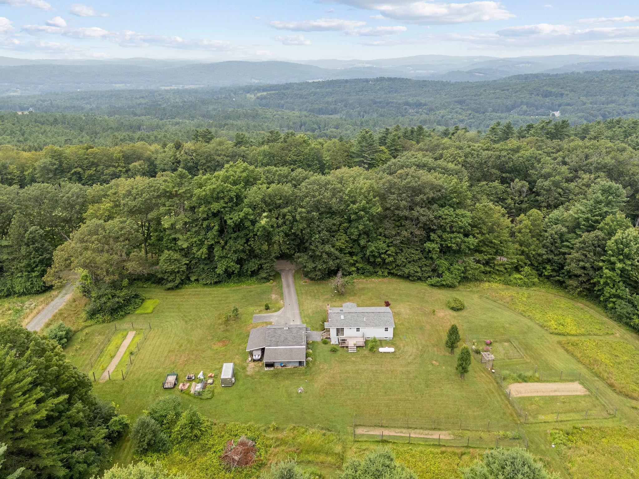 Plainfield, New Hampshire 03781, United States, 3 Bedrooms Bedrooms, ,1 BathroomBathrooms,Residential,Active,184219