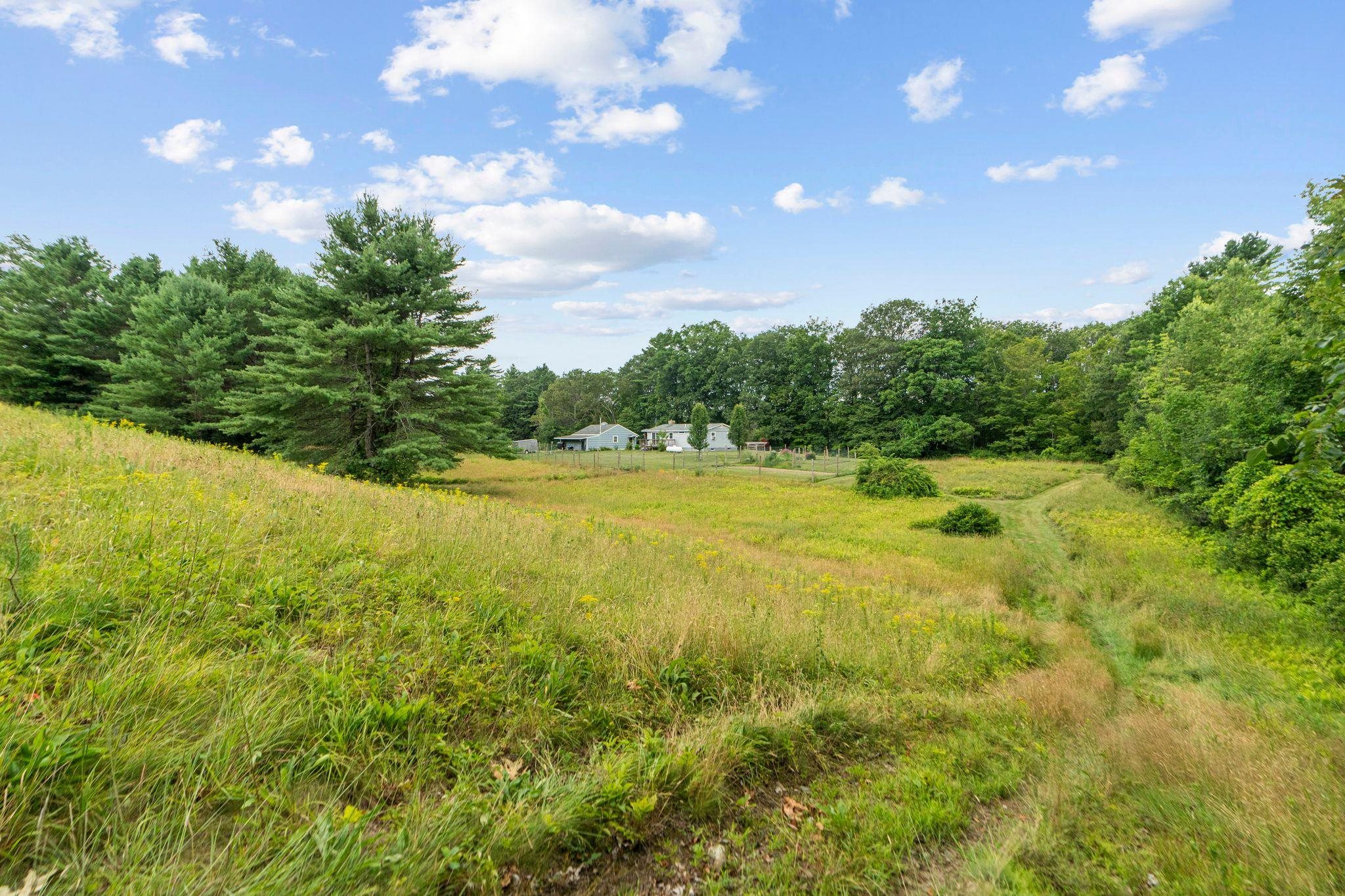 Plainfield, New Hampshire 03781, United States, 3 Bedrooms Bedrooms, ,1 BathroomBathrooms,Residential,Active,184219