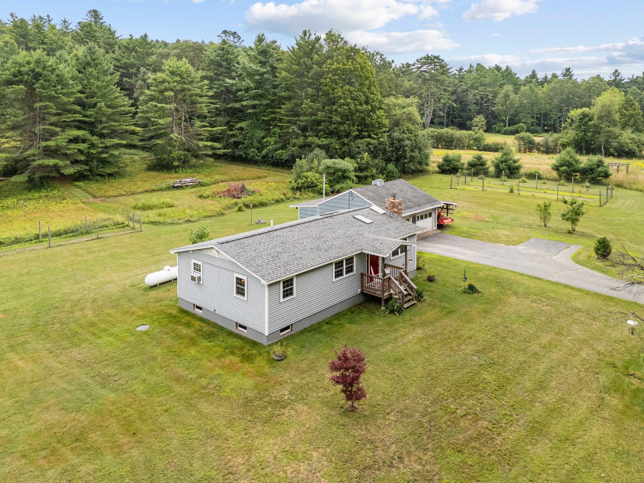 Plainfield, New Hampshire 03781, United States, 3 Bedrooms Bedrooms, ,1 BathroomBathrooms,Residential,Active,184219