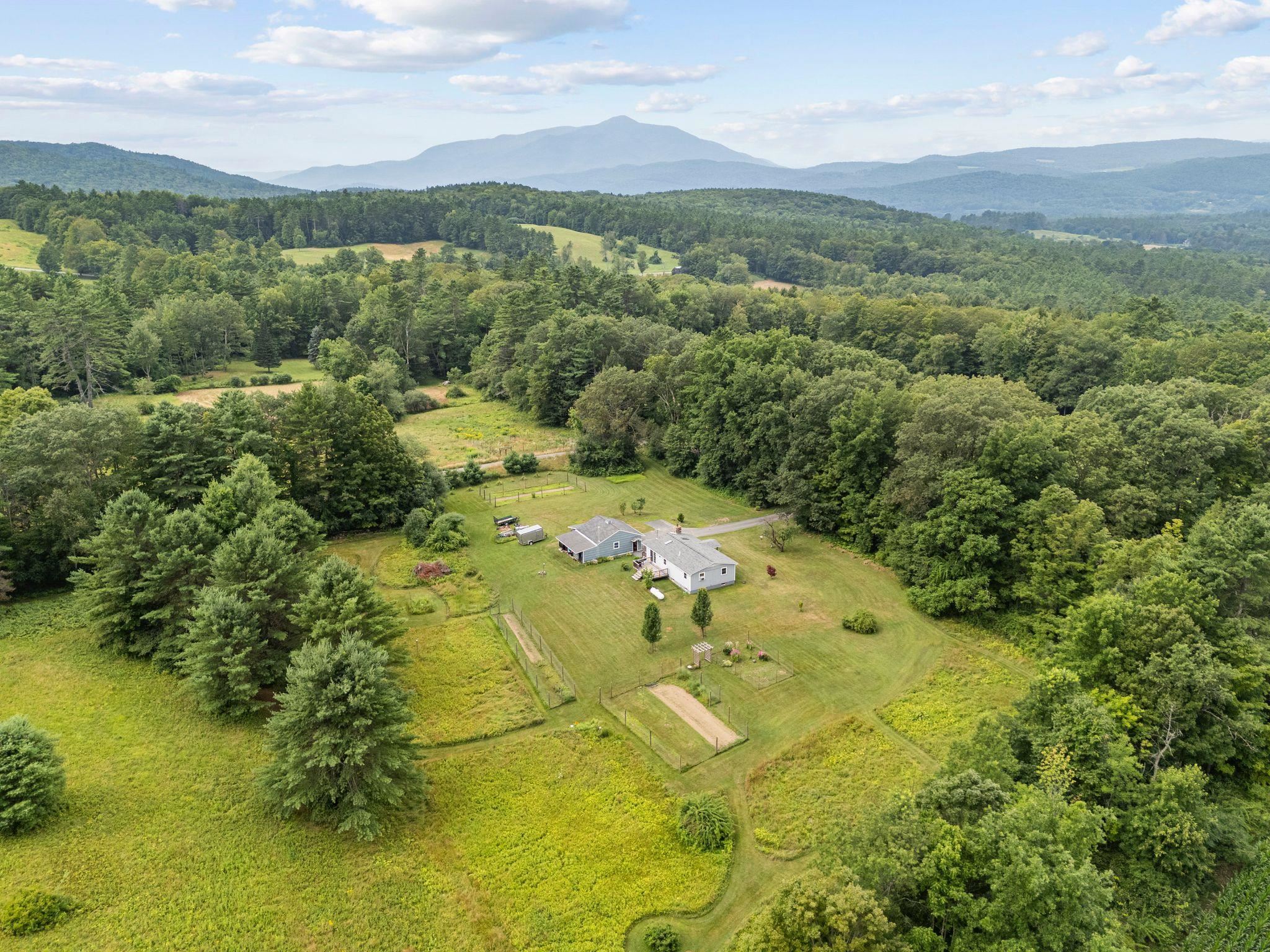 Plainfield, New Hampshire 03781, United States, 3 Bedrooms Bedrooms, ,1 BathroomBathrooms,Residential,Active,184219