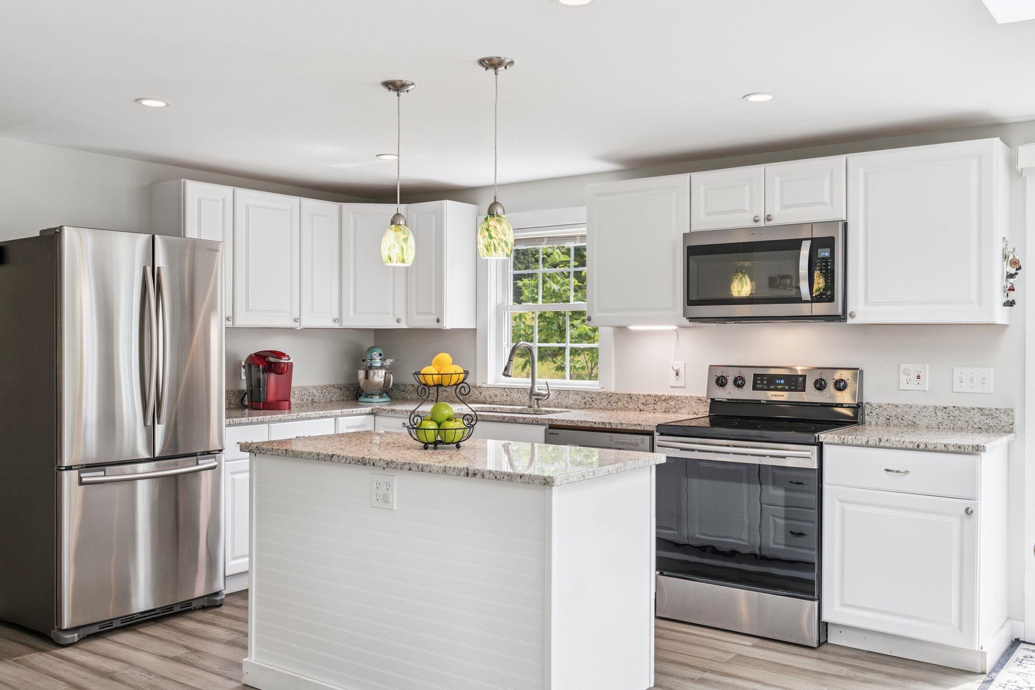 Plainfield, New Hampshire 03781, United States, 3 Bedrooms Bedrooms, ,1 BathroomBathrooms,Residential,Active,184219