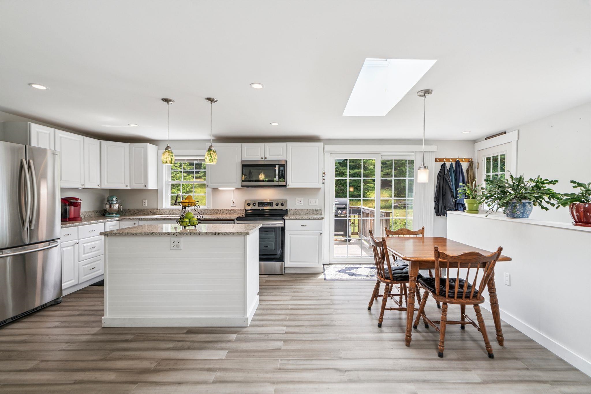 Plainfield, New Hampshire 03781, United States, 3 Bedrooms Bedrooms, ,1 BathroomBathrooms,Residential,Active,184219