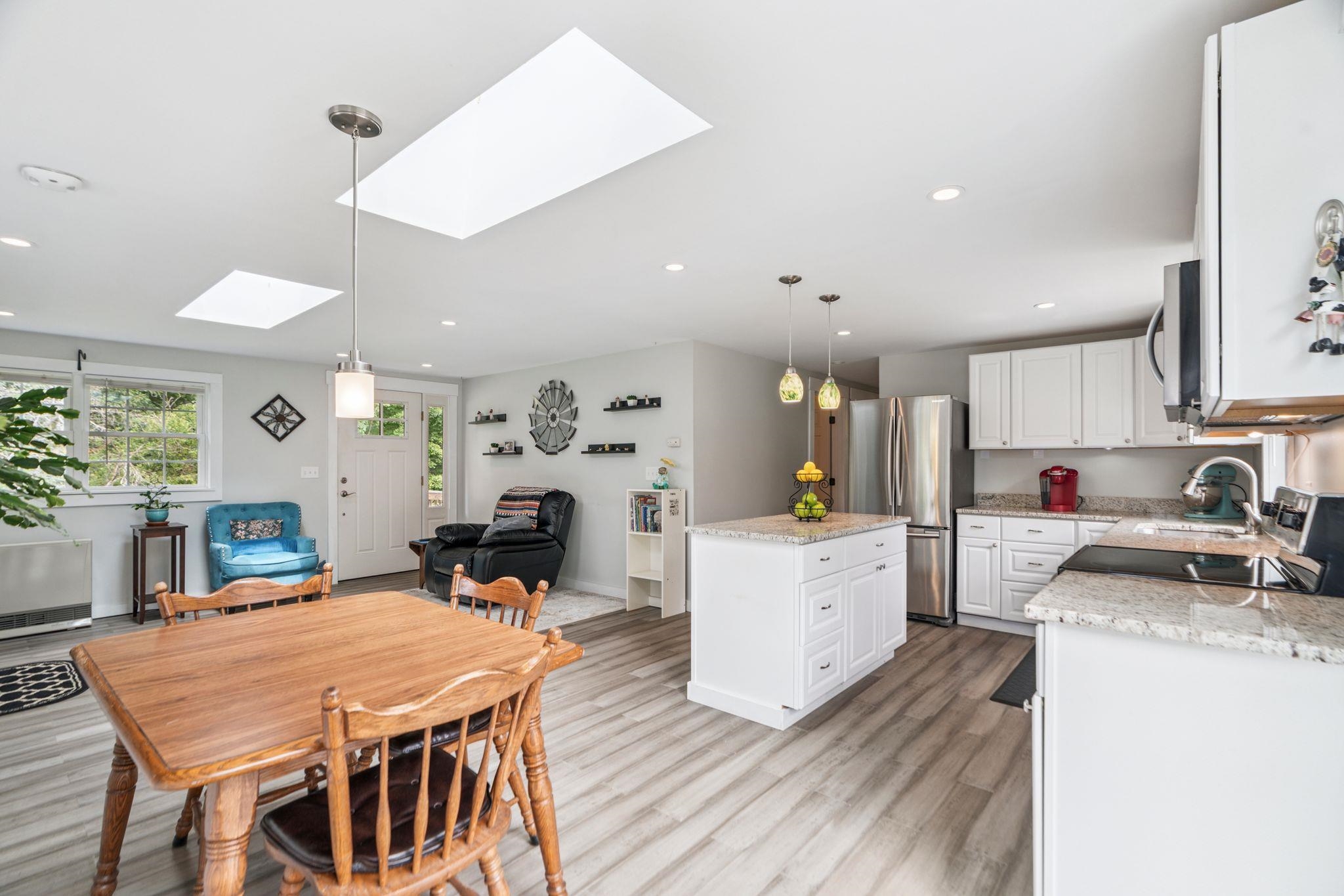 Plainfield, New Hampshire 03781, United States, 3 Bedrooms Bedrooms, ,1 BathroomBathrooms,Residential,Active,184219