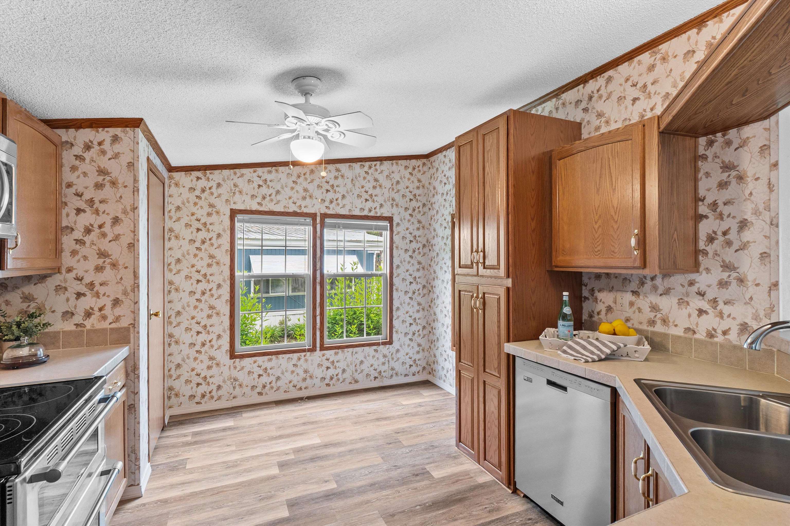 35 Oak Hill Drive