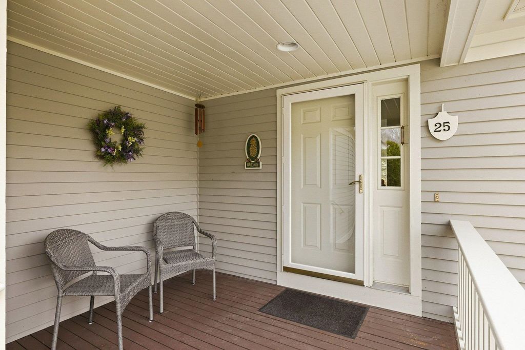 Photo of 25 Peninsula Drive #25, Stratham, NH 03885 (MLS # 5084450)