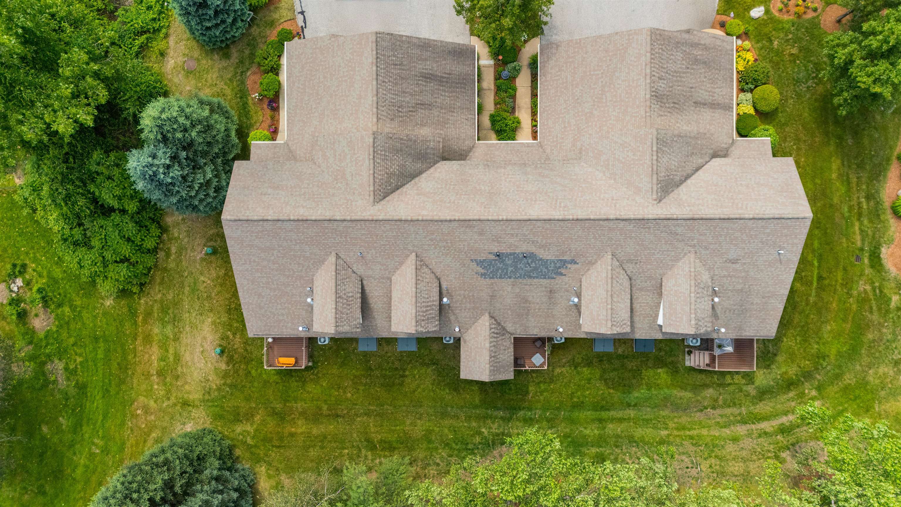 34 Mammoth Road 1