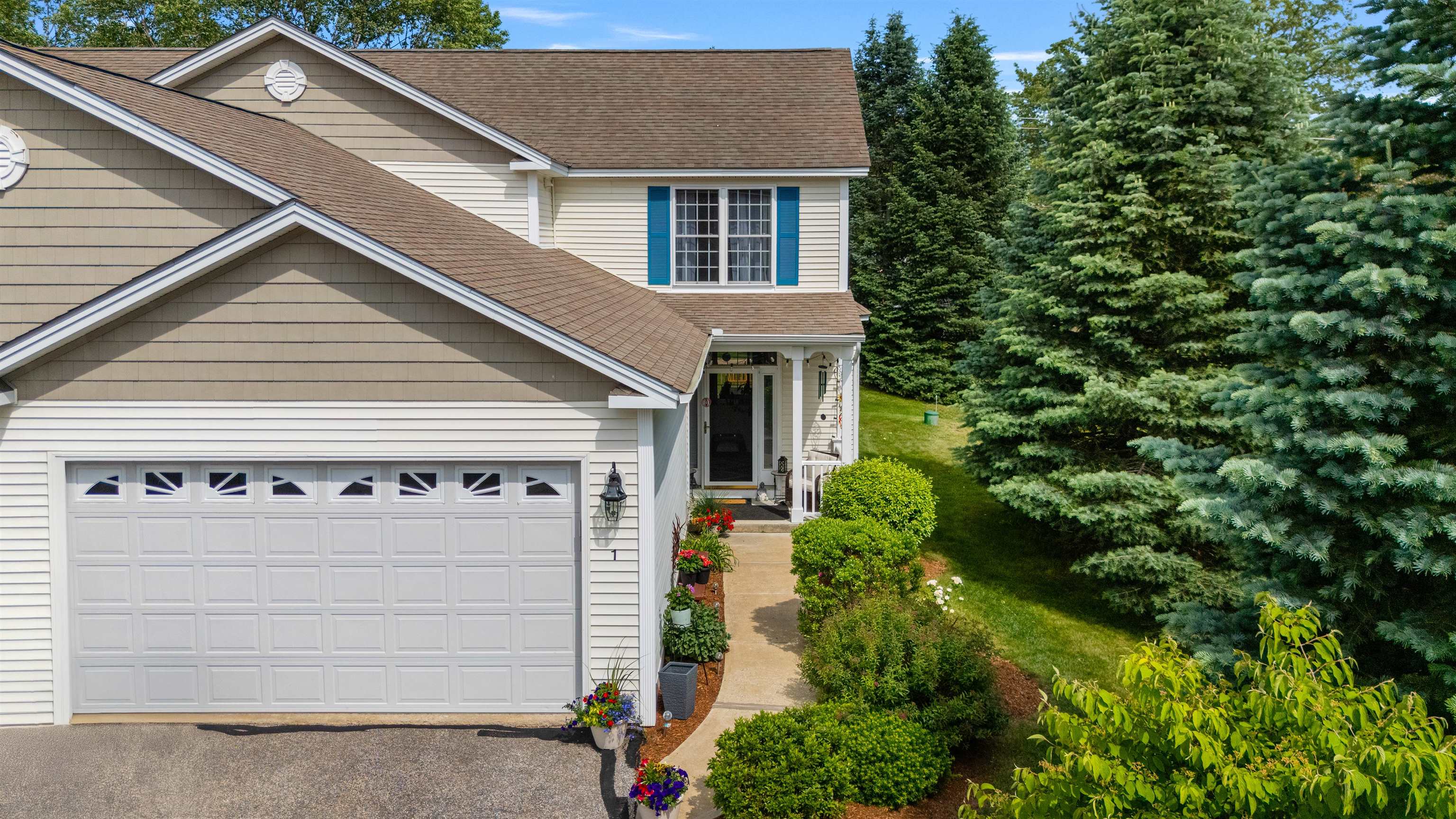 34 Mammoth Road 1
