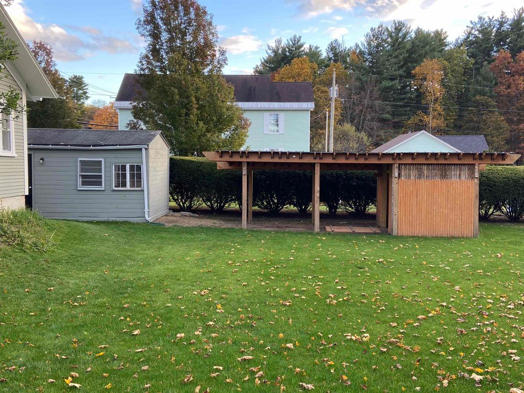 Photo of 1354 River Road, Manchester, NH 03104 (MLS # 5067493)