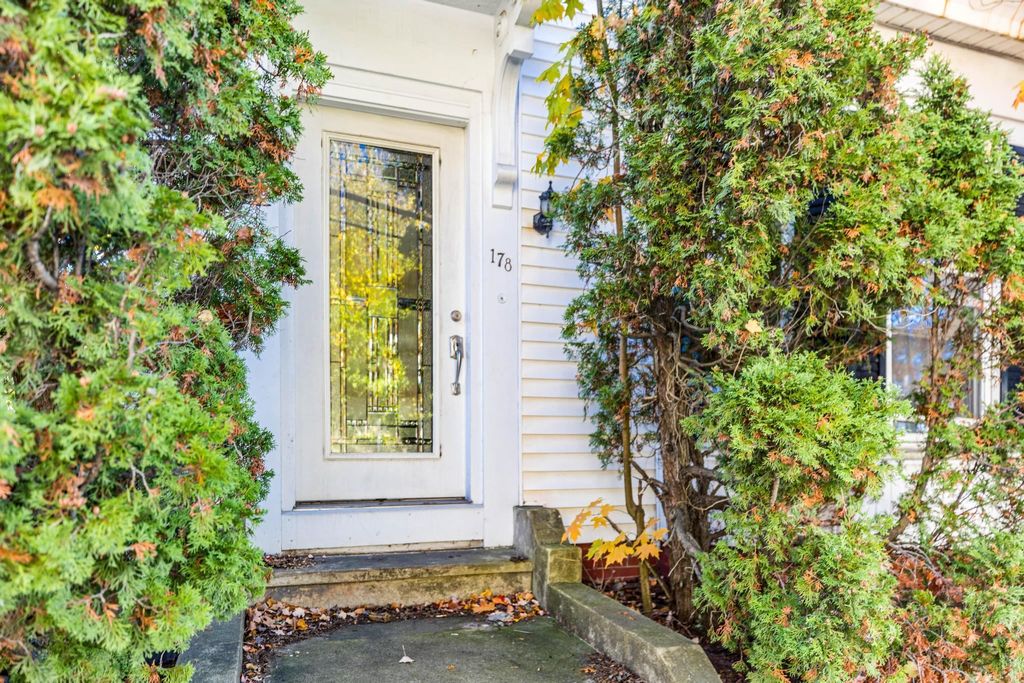 Photo of 178 High Street, Somersworth, NH 03878 (MLS # 5066688)