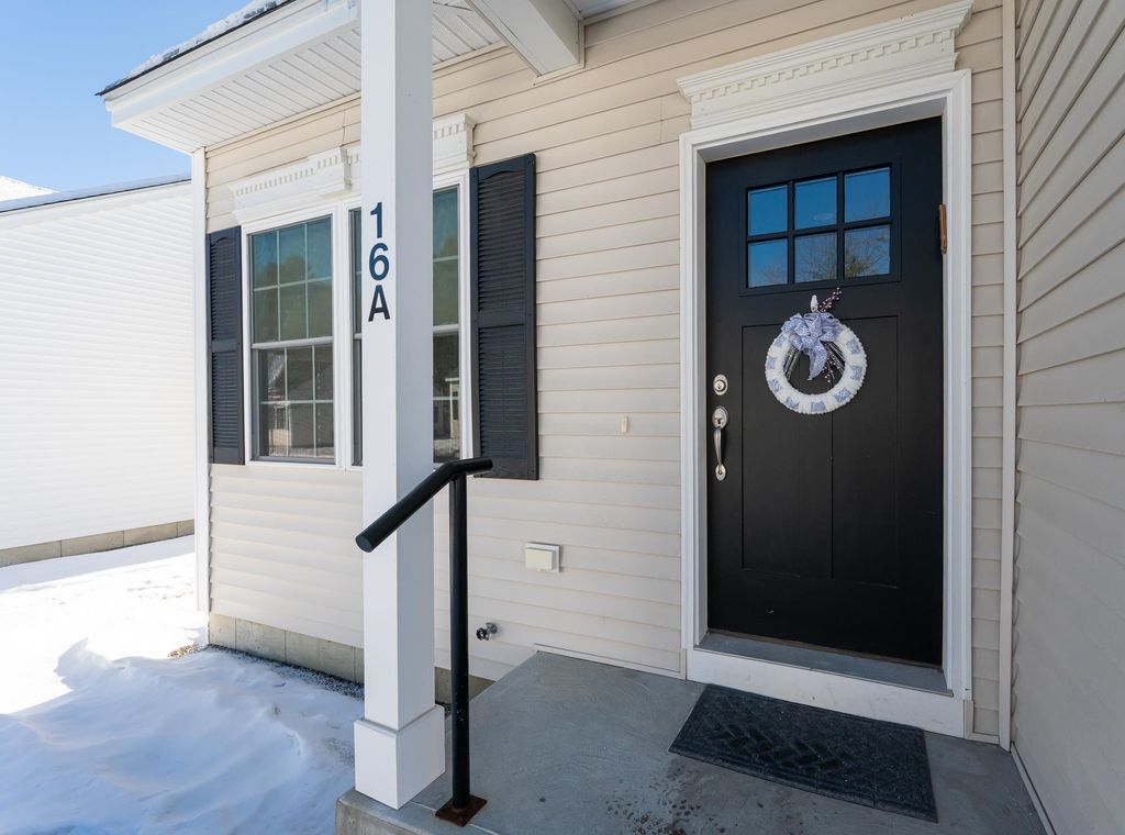 Photo of 16 Angel Point Circle #A, Goffstown, NH 03045 (MLS # 5072245)