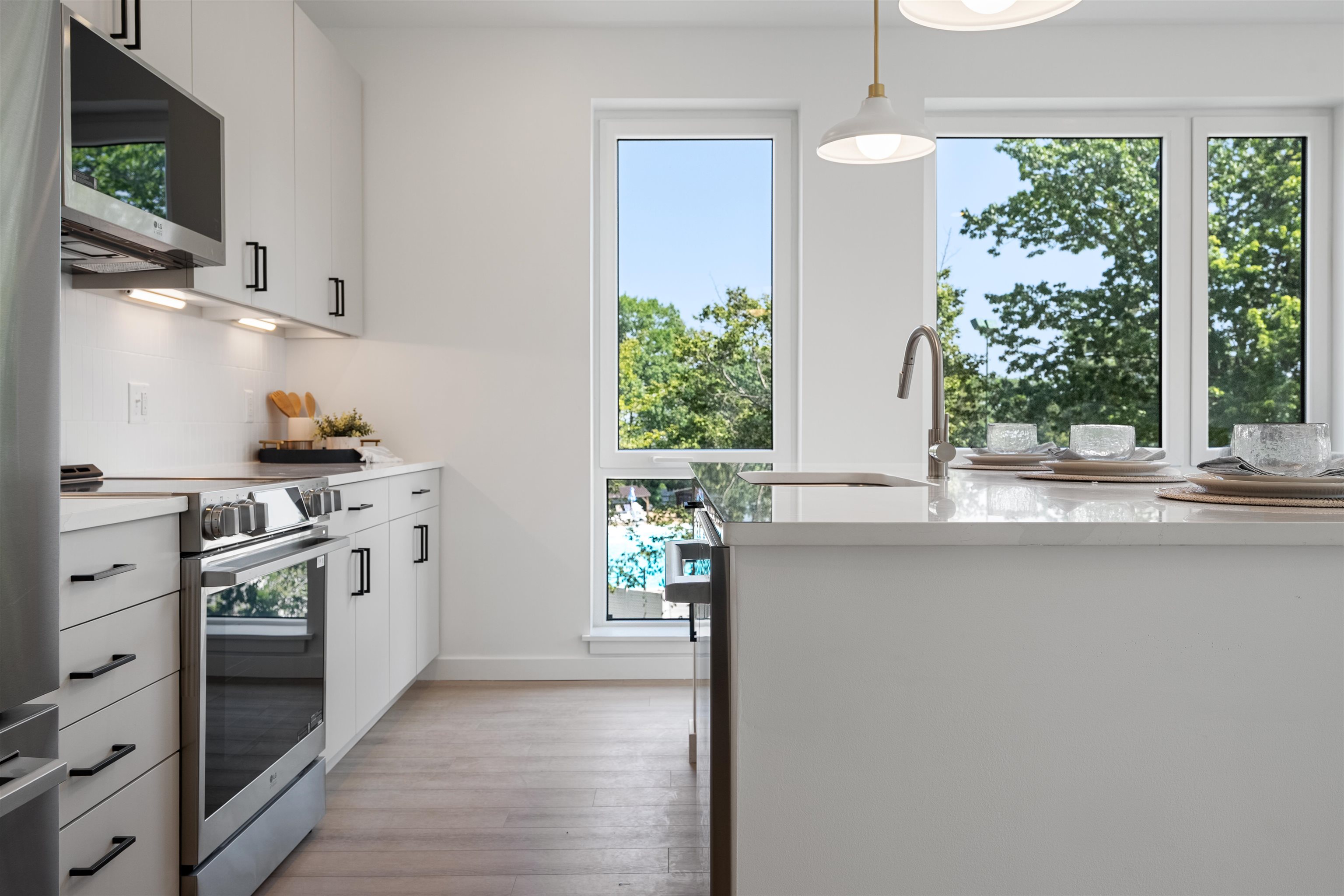 80 Constitution Avenue 231