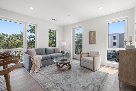 Photo of 80 Constitution Avenue #231, Portsmouth, NH 03801 (MLS # 5067945)