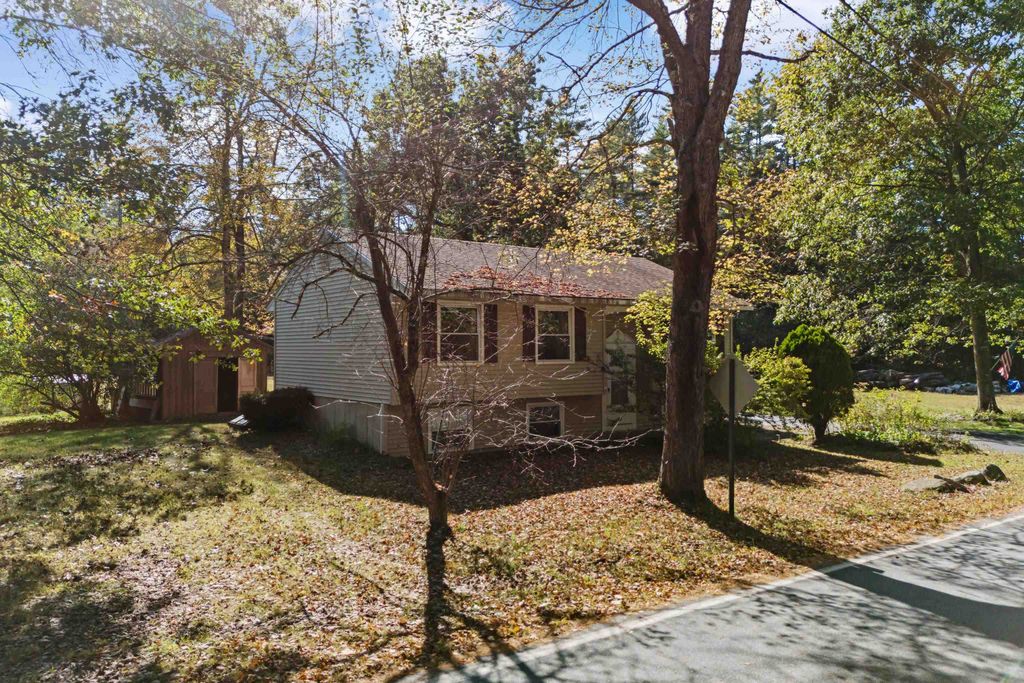 Photo of 153 W Parish Road, Concord, NH 03303 (MLS # 5063456)
