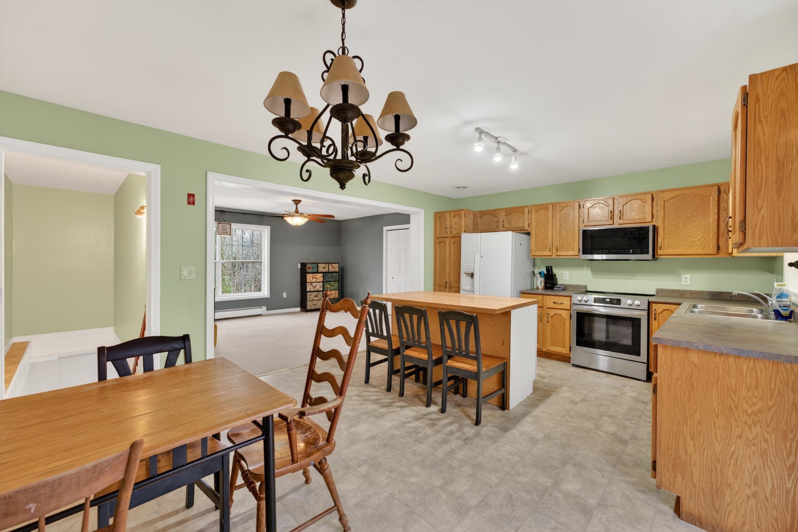 61 Forest Glen