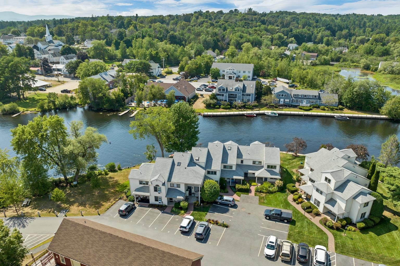 68 Railroad Avenue 3