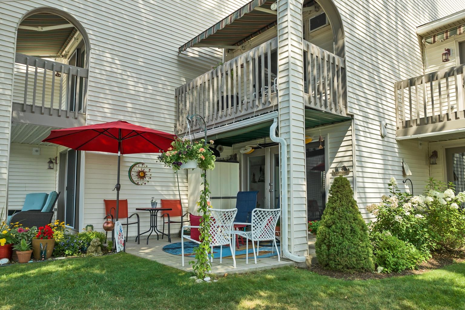 68 Railroad Avenue 3