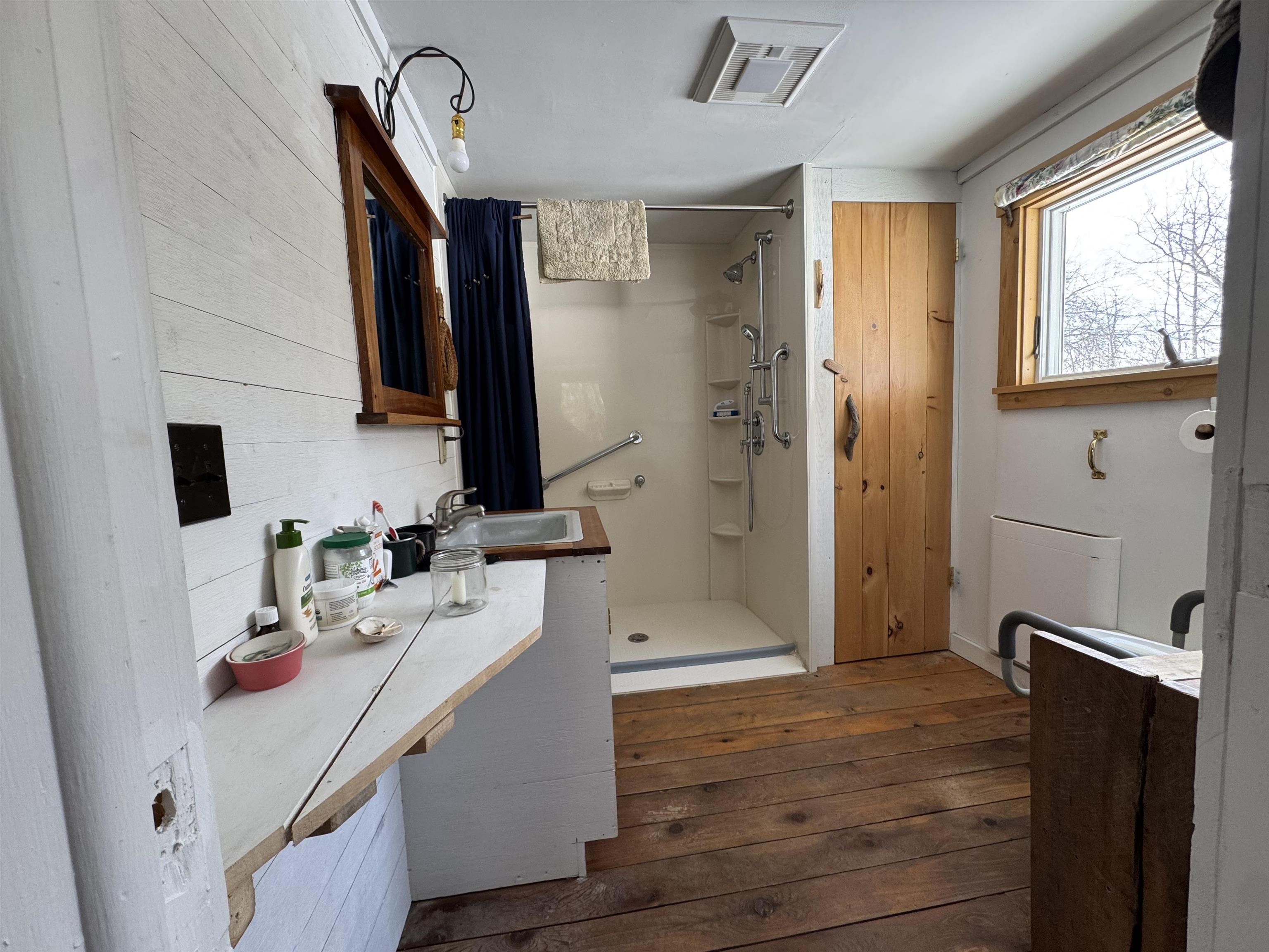 Hyde Park, Vermont 05655, United States, 2 Bedrooms Bedrooms, ,1 BathroomBathrooms,Residential,Active,92931