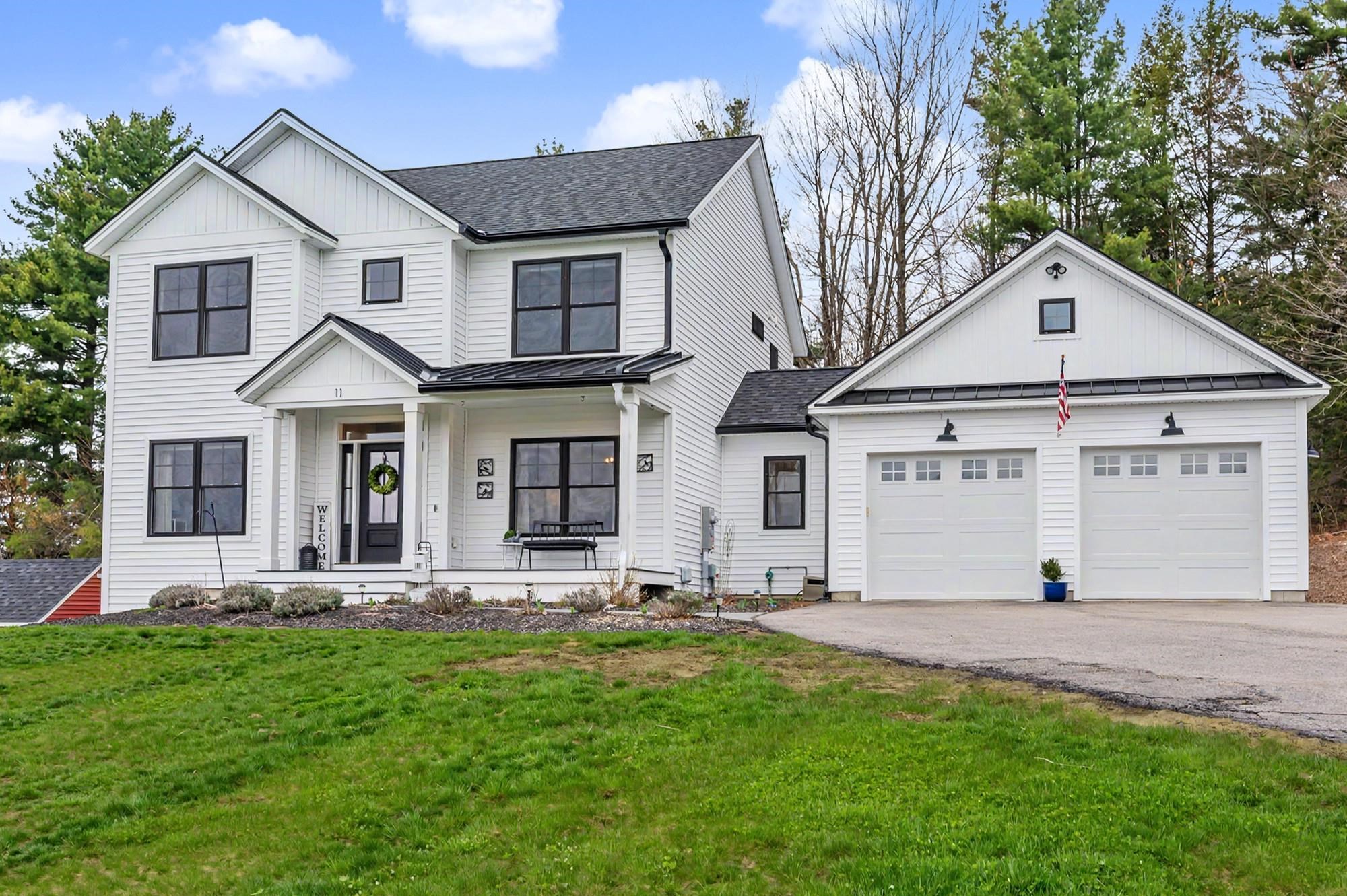 11 Hillside Drive