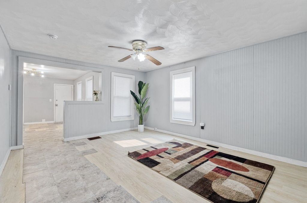 Photo of 320 Cedar Street #1, Manchester, NH 03103 (MLS # 5056801)