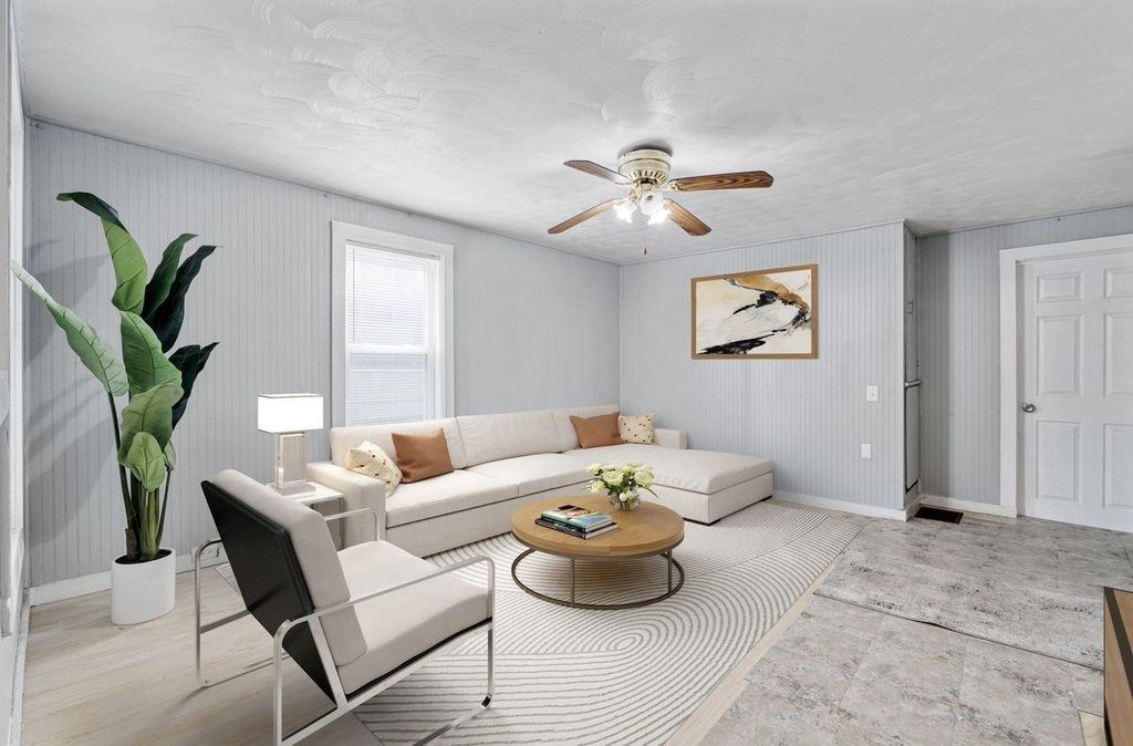 Photo of 320 Cedar Street #1, Manchester, NH 03103 (MLS # 5056801)