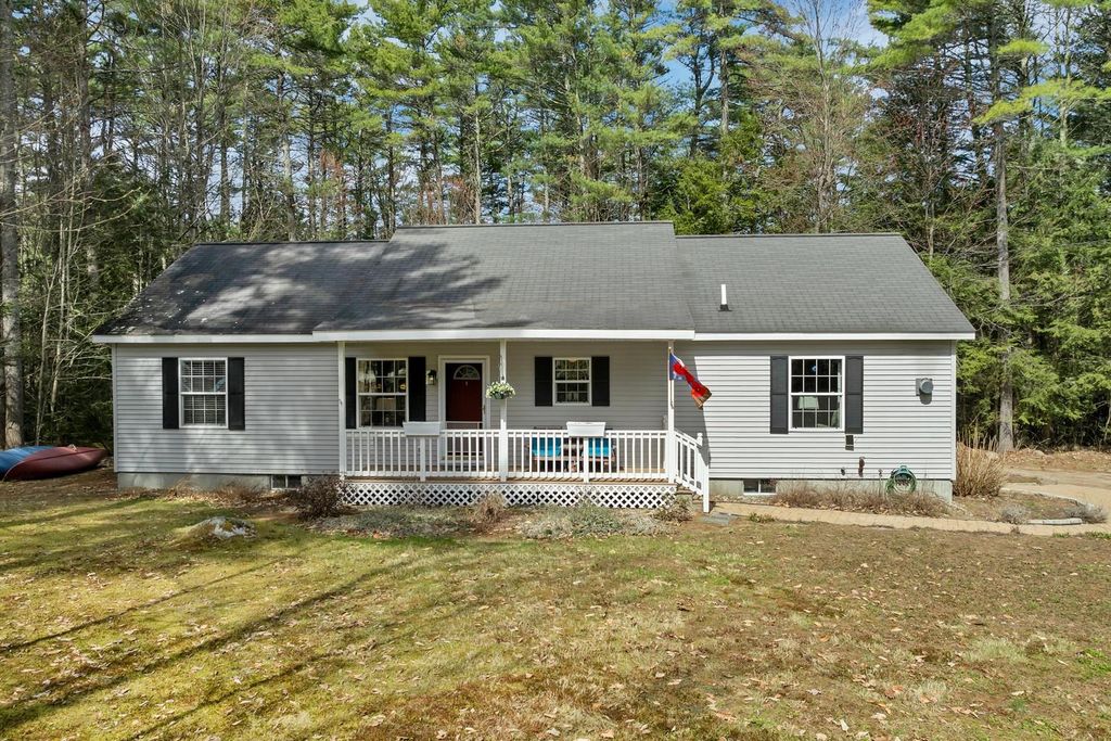 Photo of 5 Birch Lane, Tuftonboro, NH 03816 (MLS # 5085685)