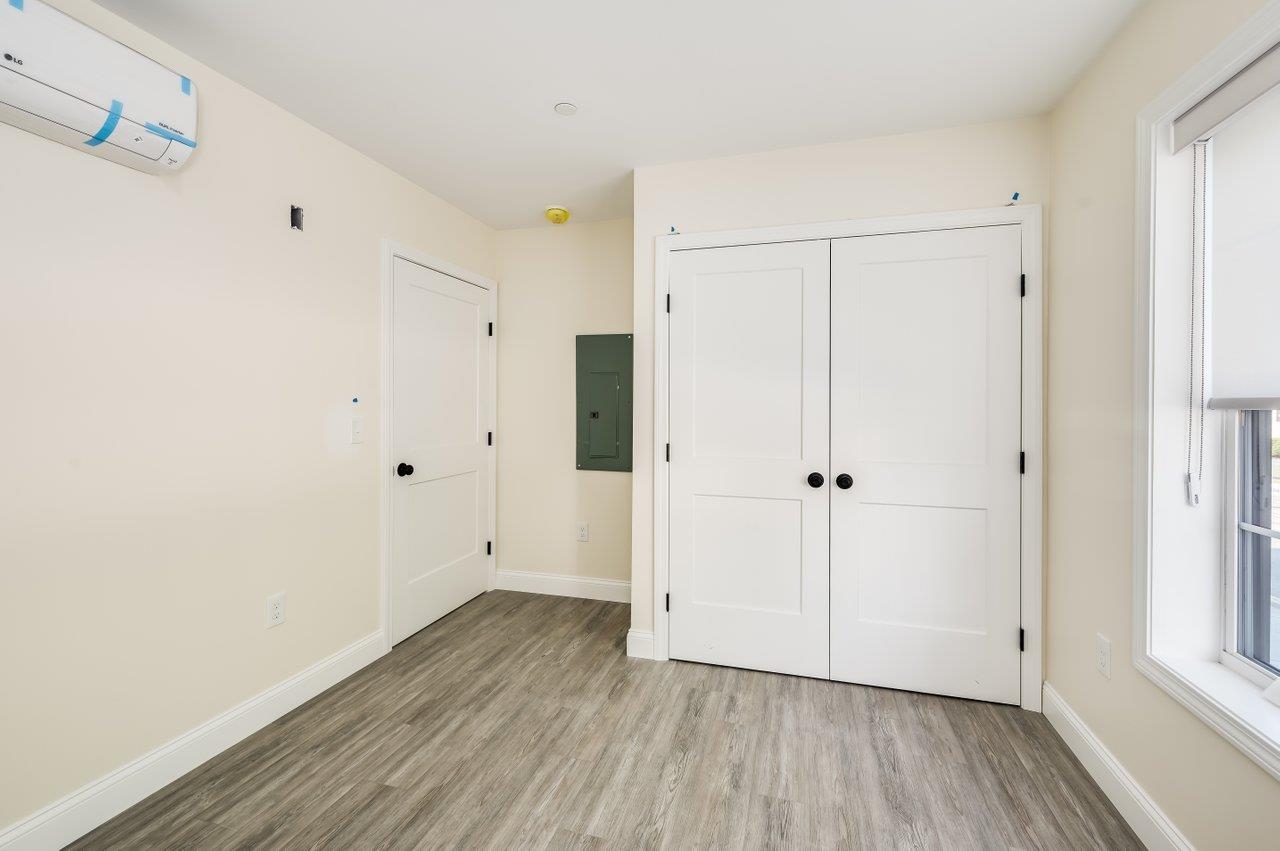 725 Central Avenue 301