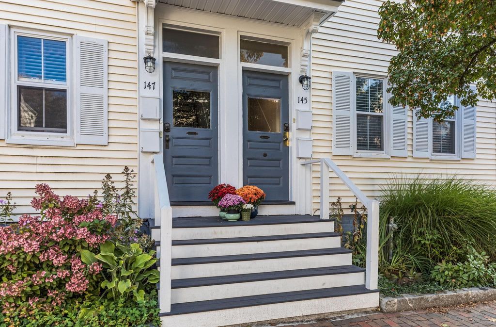 Photo of 145 Cabot Street #3, Portsmouth, NH 03801 (MLS # 5065068)