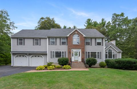 4 Paradise Lane Hudson NH 03051