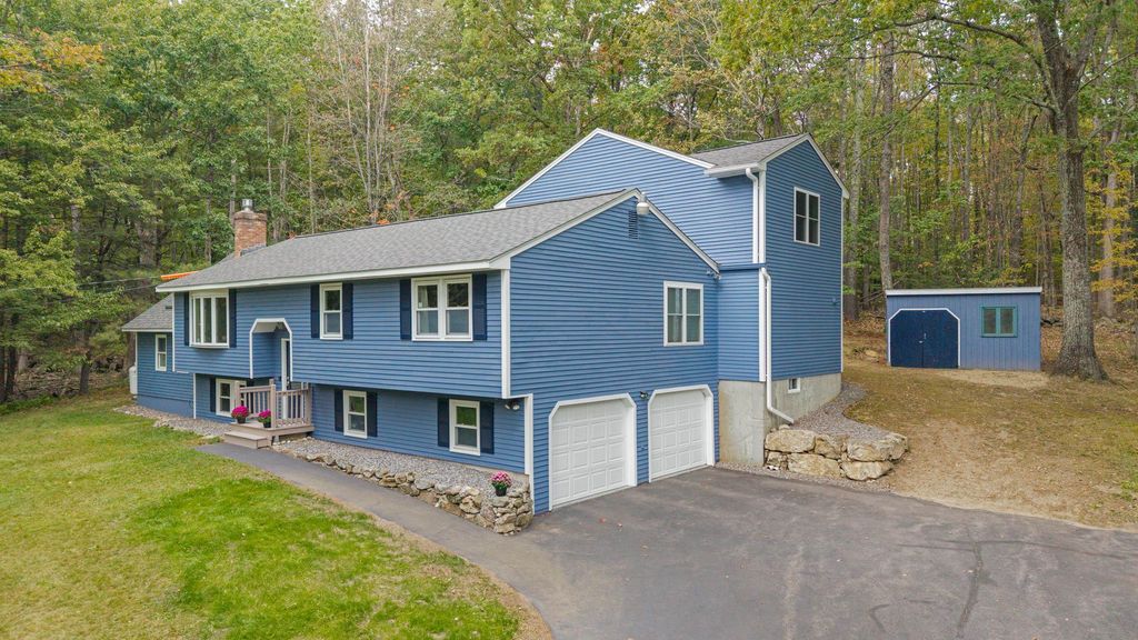 Photo of 22 Winter Hill Road, Goffstown, NH 03045 (MLS # 5068854)