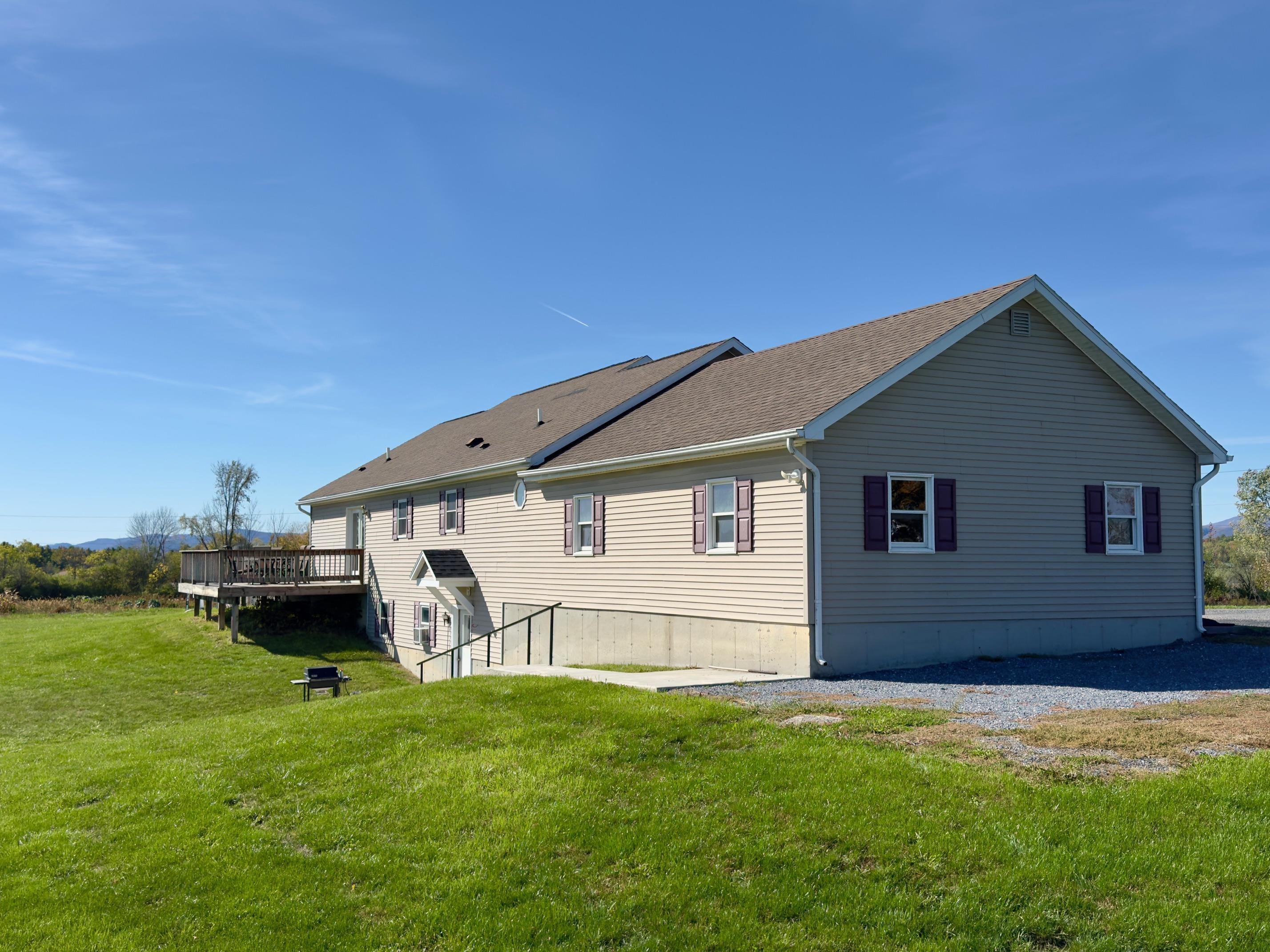 1495 Rattlin Bridge Road