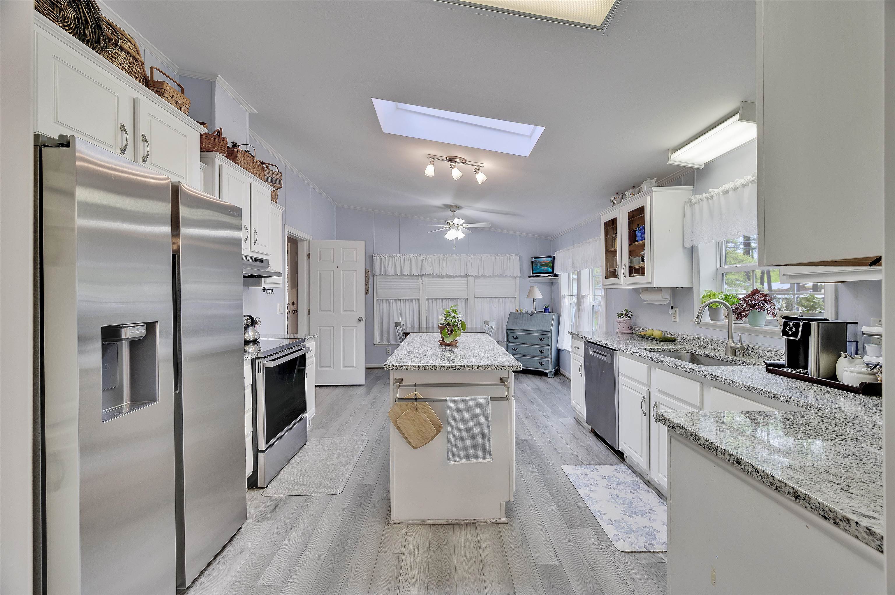 216 Robin Hood Drive