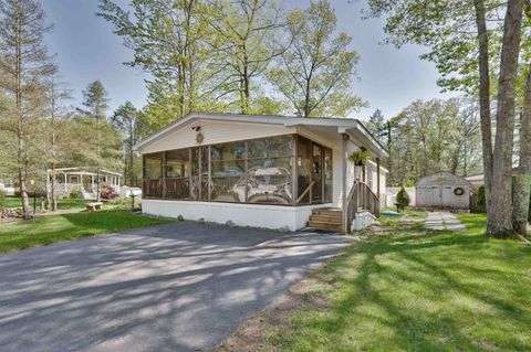 216 Robin Hood Drive Exeter NH 03833