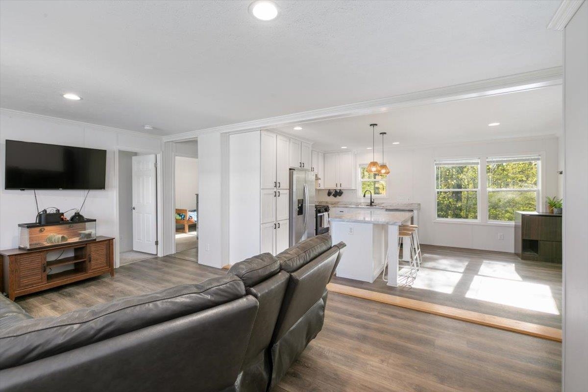230 Chestnut Hill Road