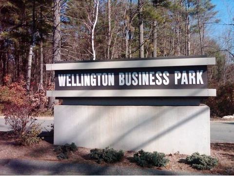 Photo of 80 Dartmouth Drive #9, Auburn, NH 03032 (MLS # 4657434)