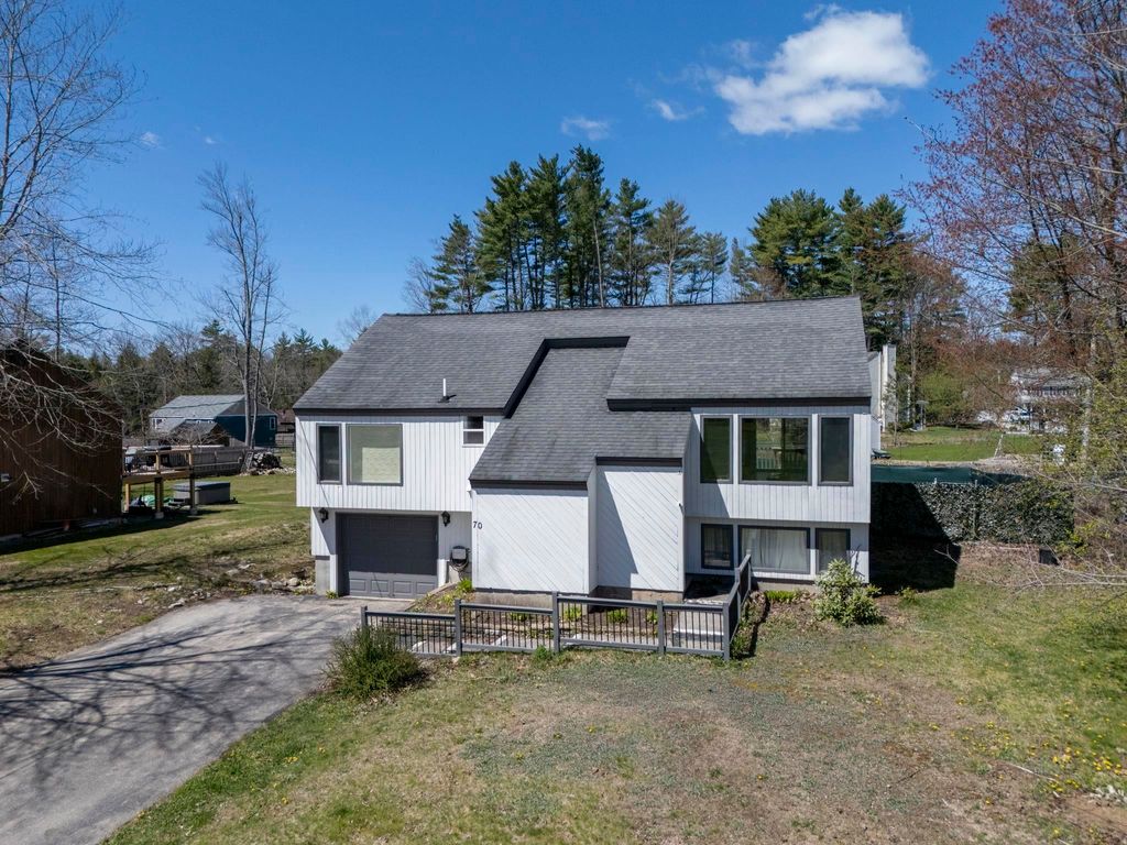 Photo of 70 Boxwood Circle, Milford, NH 03055 (MLS # 5085466)