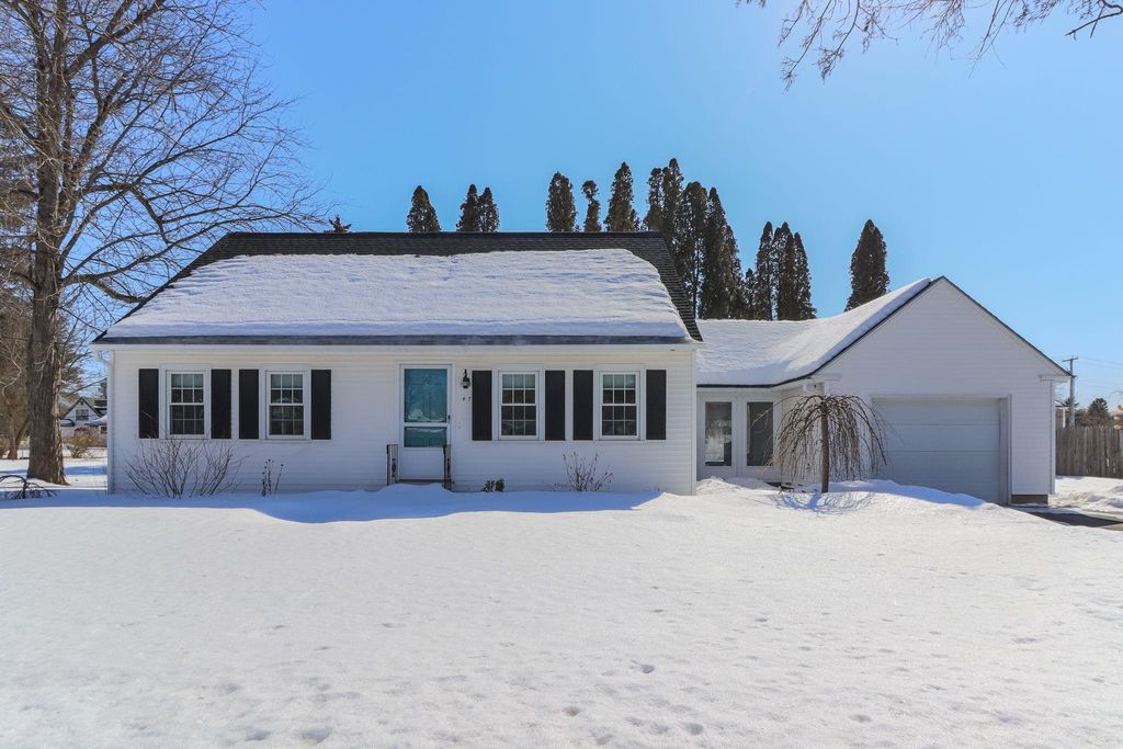 Photo of 47 Noyes Street, Concord, NH 03301 (MLS # 5078583)
