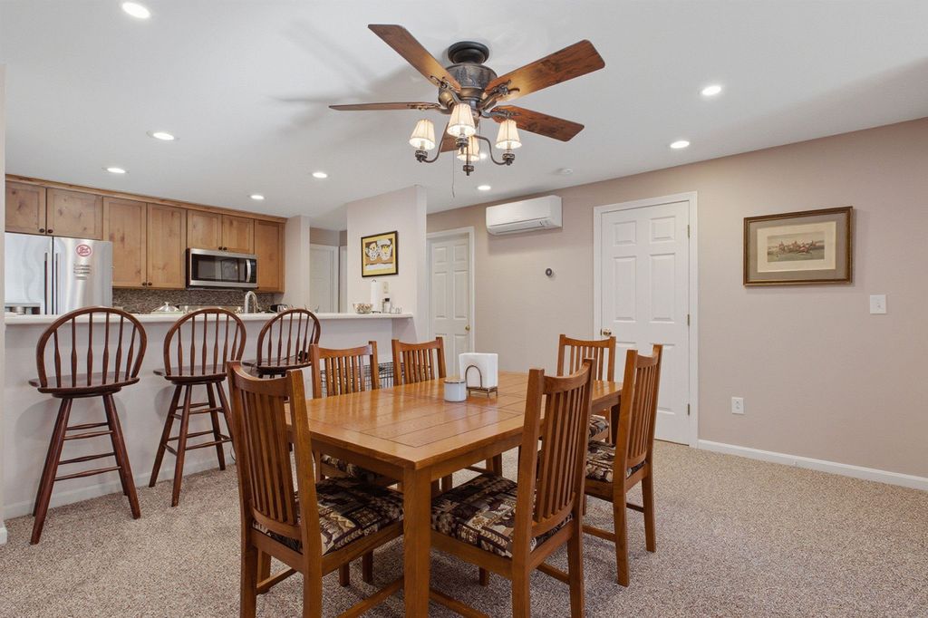 Photo of 5 White Oak Lane #5, Lincoln, NH 03251 (MLS # 5076082)