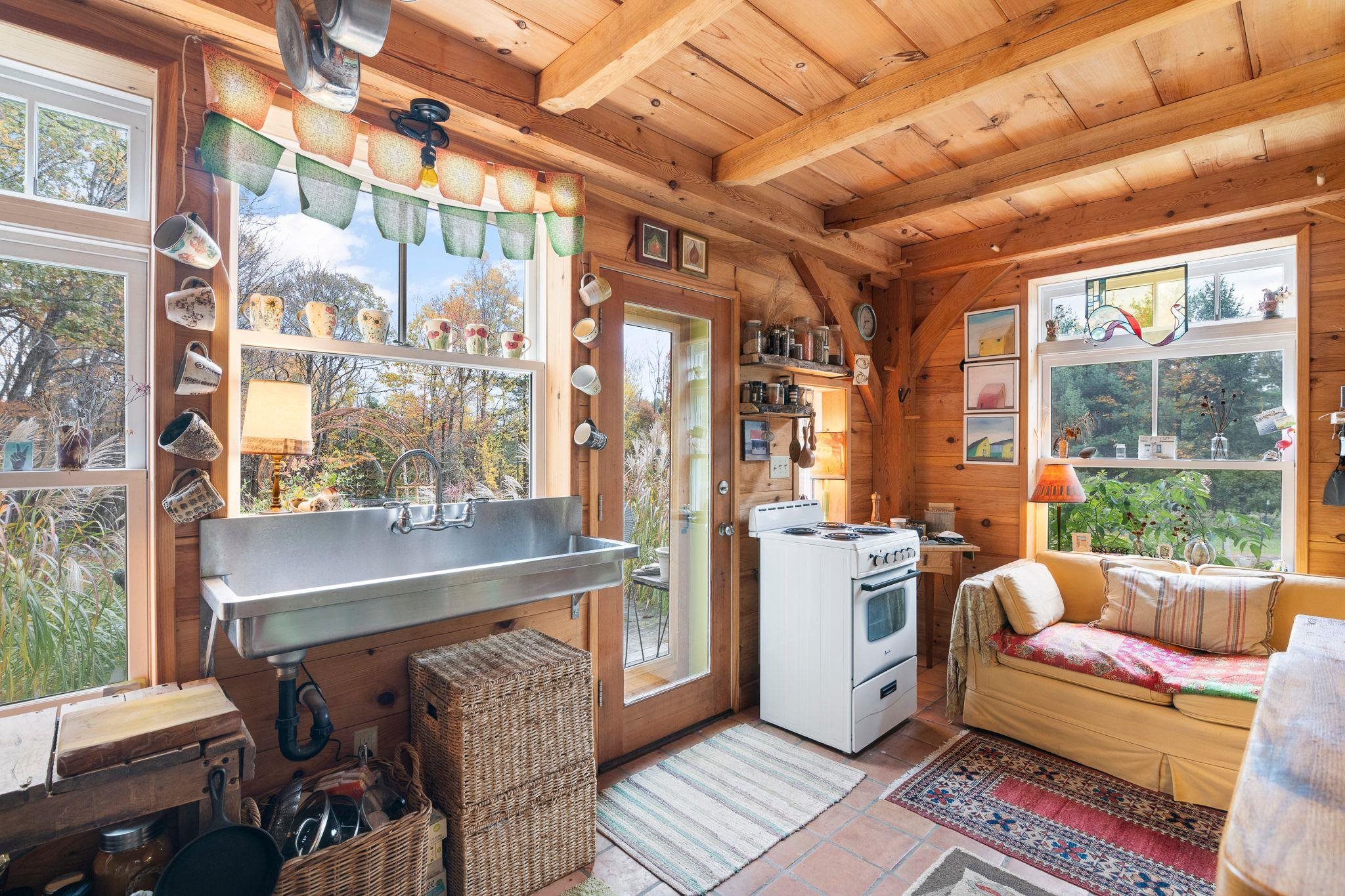 137 Pleasant Valley Road