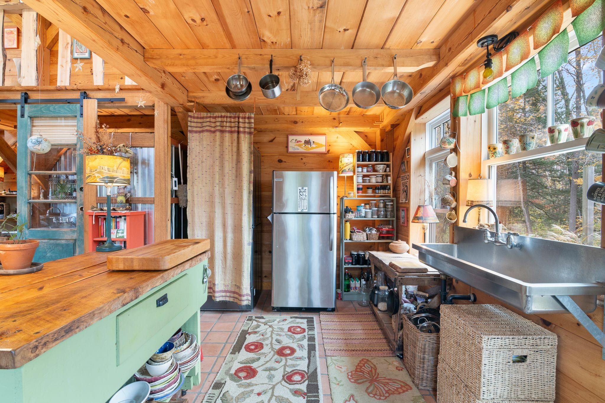 137 Pleasant Valley Road