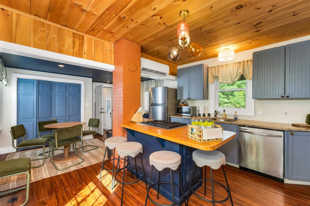 Photo of 970 Kearsarge Road, Conway, NH 03860 (MLS # 5065383)