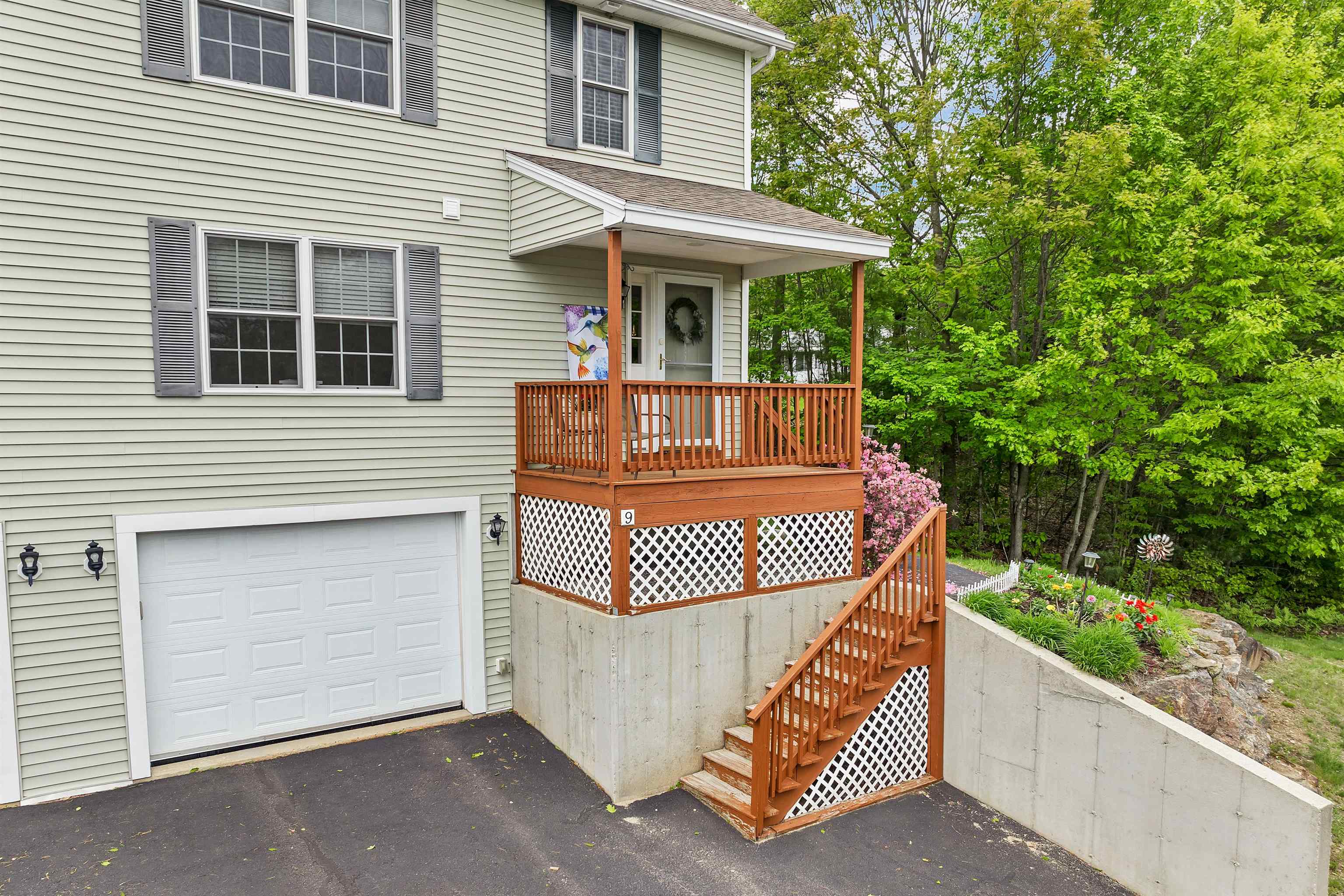 9 O'Malley Drive