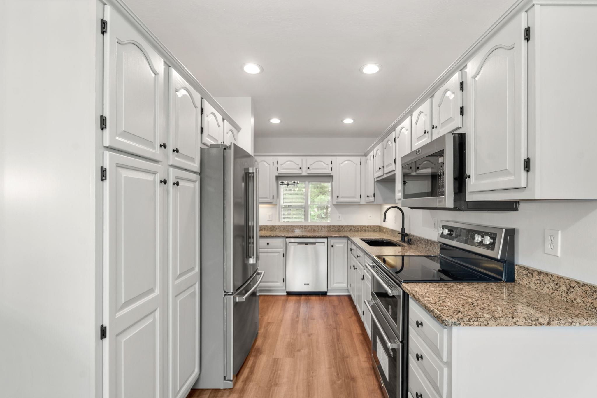 58 Hawthorne Village Rd Circle 58