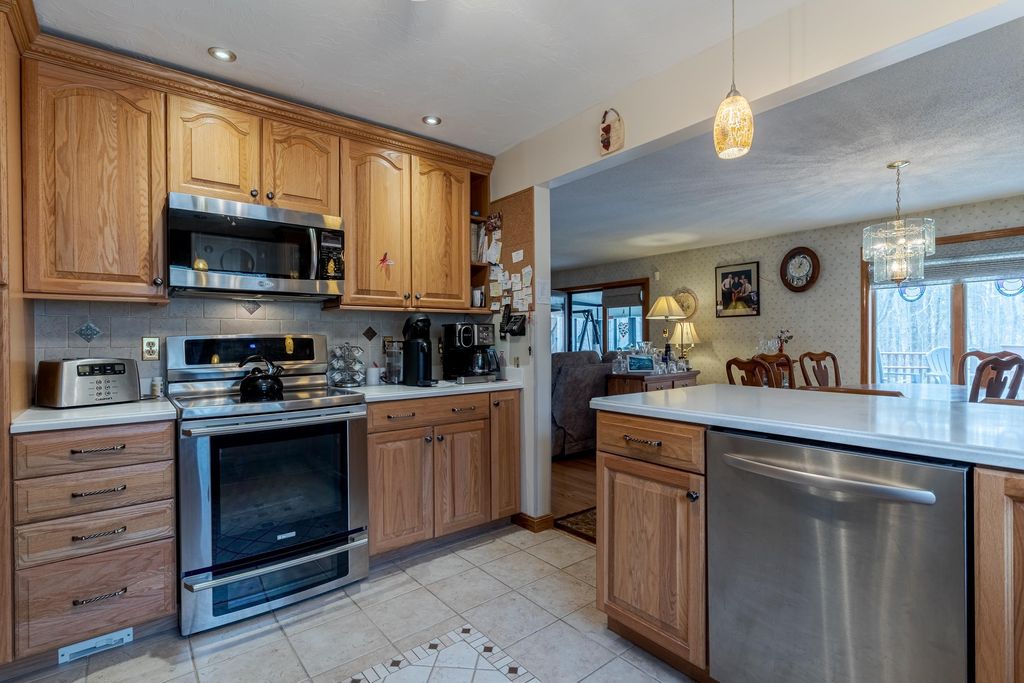 Photo of 23 Blue Hills Drive Drive, Rochester, NH 03839 (MLS # 5083635)